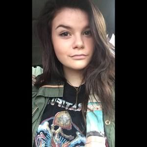 Meet your Posher, Alexandra